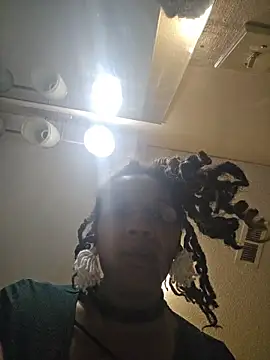 NAOMIdaFreakXXXXX's cam snapshot