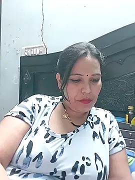 Poojabhabi101 live sex cam