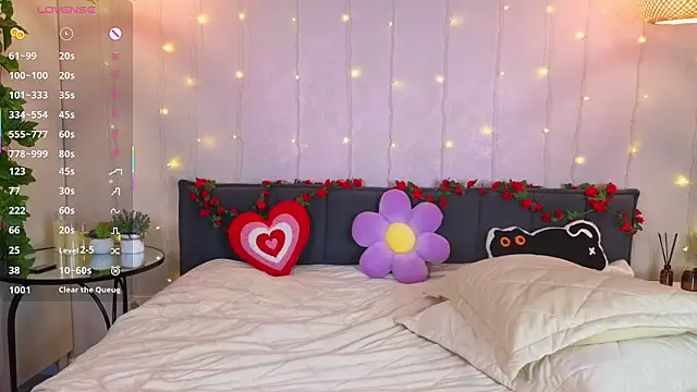 ConstanceHelms live sex cam