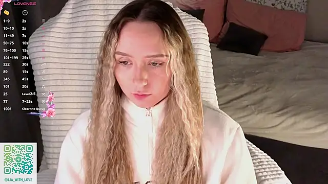 HollisBeckett live sex cam