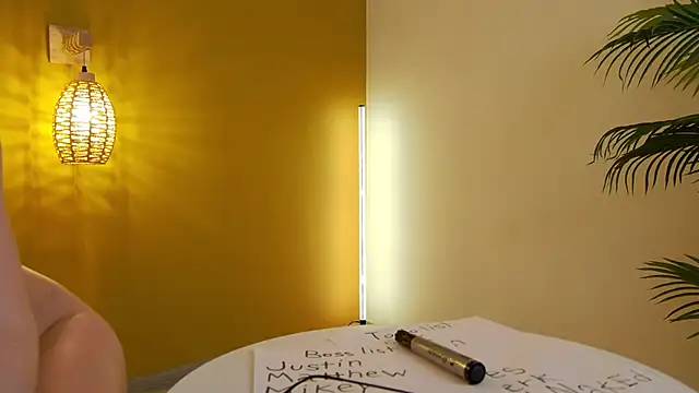 lessysweety live sex cam