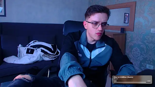 FelixStarkk live sex cam