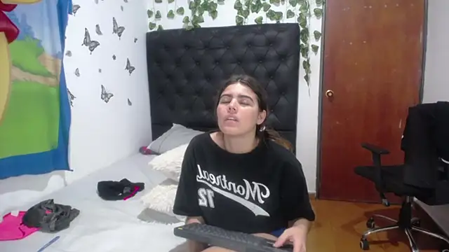 isabel_09's cam snapshot