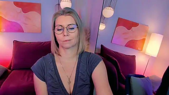 Annie_Light's cam snapshot