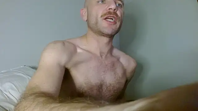 FrankieFuckMe live sex cam