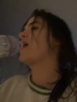 SafeinouterSpace's cam snapshot