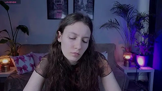 VioletaBloom live sex cam