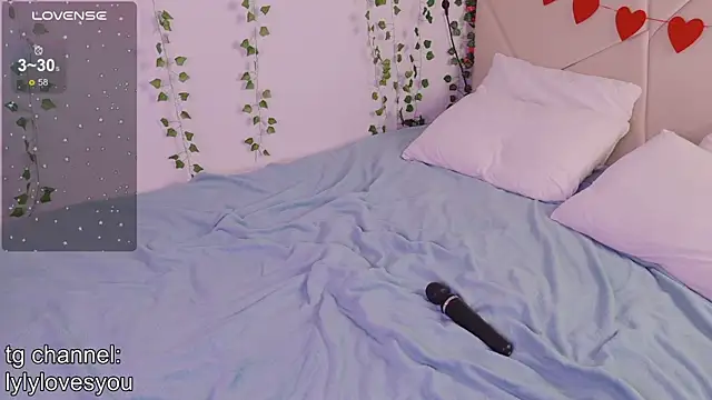 lylylovesyou live sex cam
