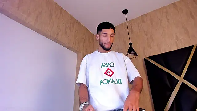 Thiagoferreti live sex cam