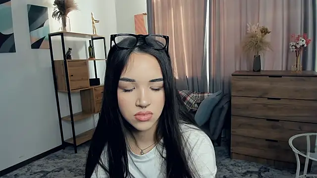 AvantgardAlone's cam snapshot