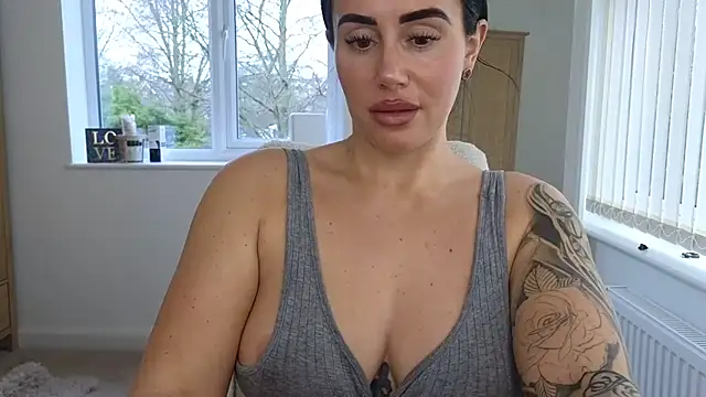 LibbyLoveHeartx live sex cam