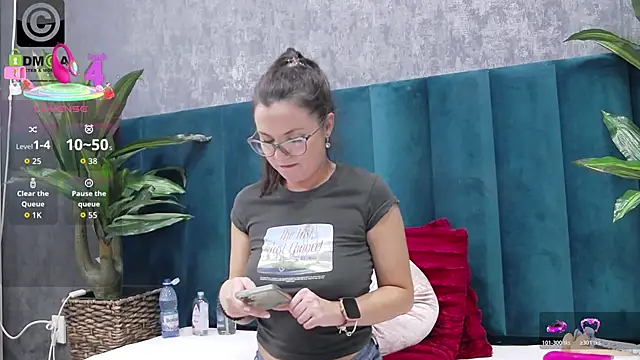 Roxie_Anne's cam snapshot