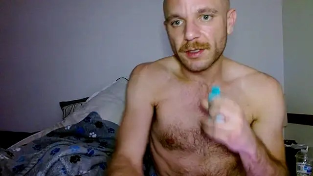 FrankieFuckMe live sex cam