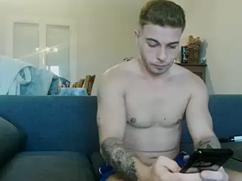 Elkafit28 live sex cam