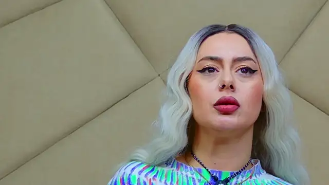 ChloeFrost live sex cam