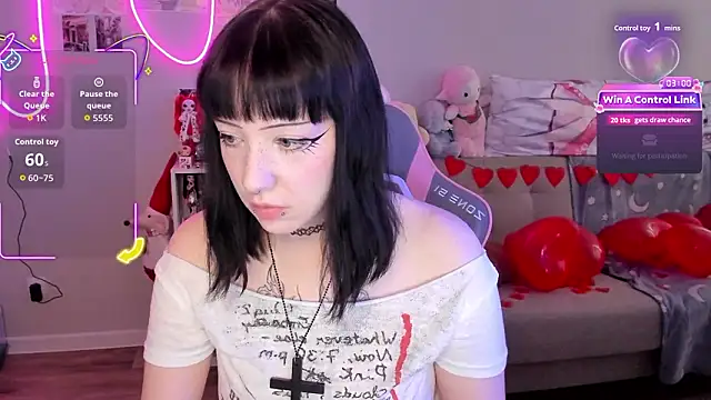 MollysLand's cam snapshot