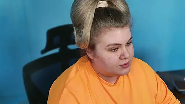 Allyy_baby's cam snapshot