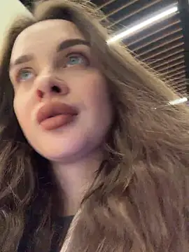 KristiRich live sex cam