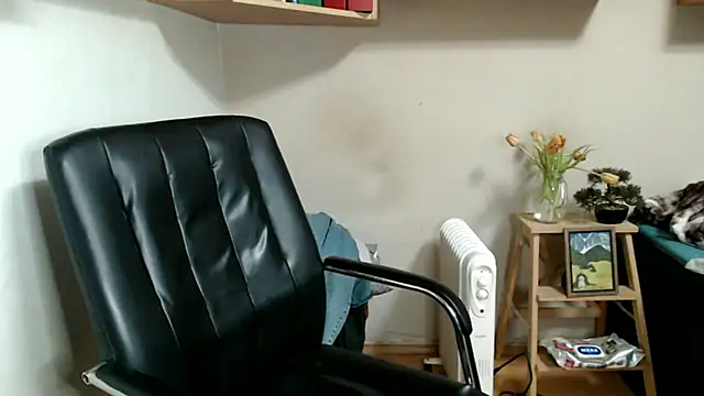 katemodel's cam snapshot