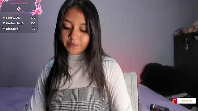 Sharlottee__'s cam snapshot