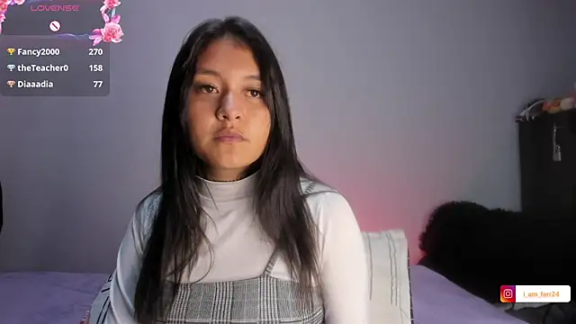 Sharlottee__'s cam snapshot