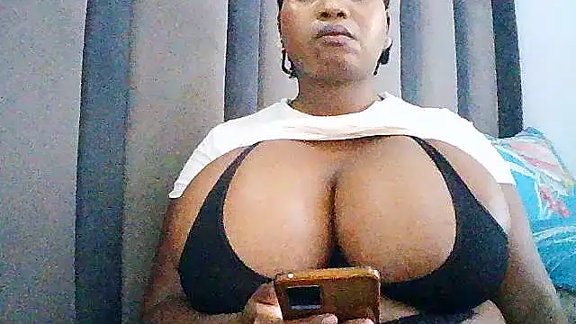 BOOBYXX99's cam snapshot