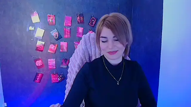 CuttieEmma's cam snapshot