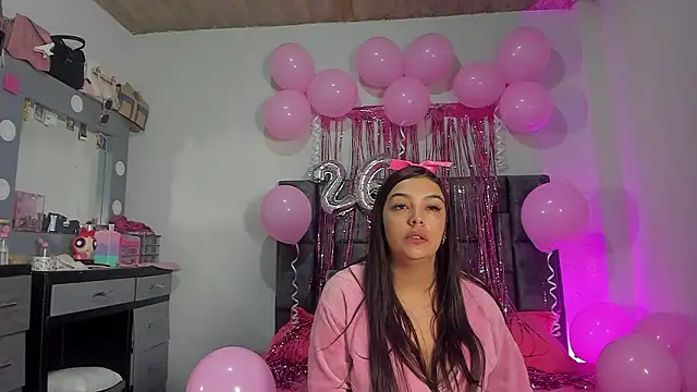 Esmeraldaa-'s cam snapshot