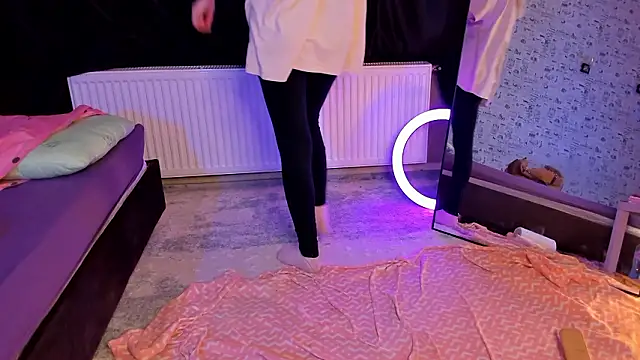 Lillie_Berry's cam snapshot