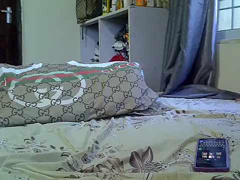 Amberay1's cam snapshot