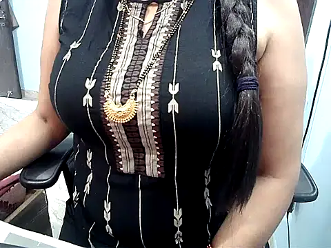 Nagma_housewife's cam snapshot