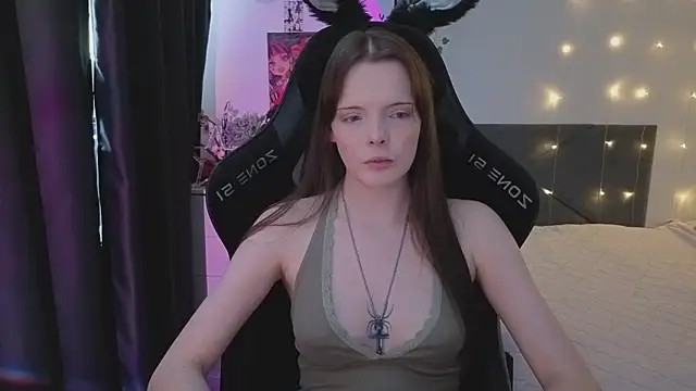 Luna_Navy's cam snapshot