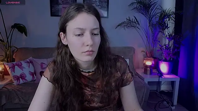 VioletaBloom live sex cam