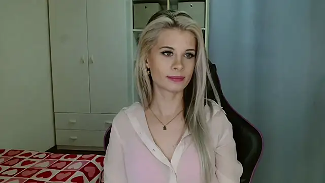 KristineGlow's cam snapshot