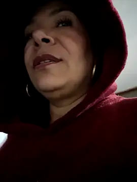 Scarlet_curly8a's cam snapshot