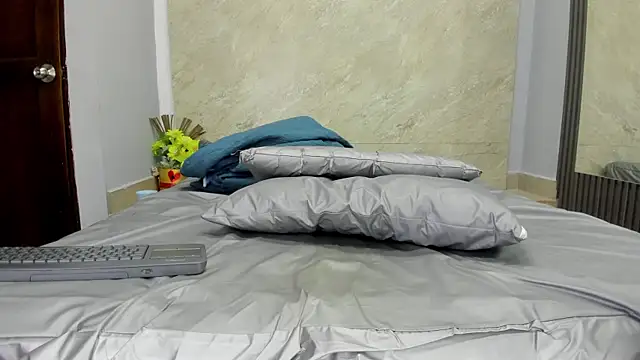 Emer_santos live sex cam