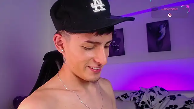 MateoMitchell live sex cam