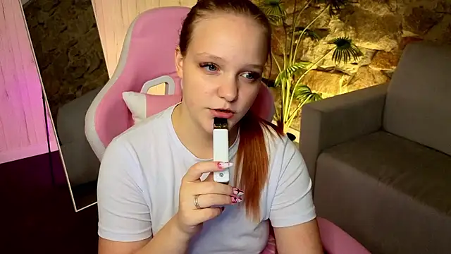 Candy_Lir's cam snapshot