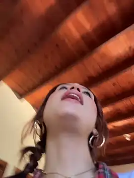 Alison_Ivanova's cam snapshot