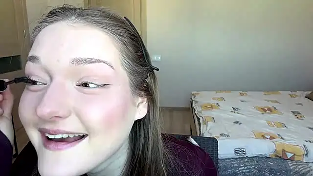 Milayouknow's cam snapshot