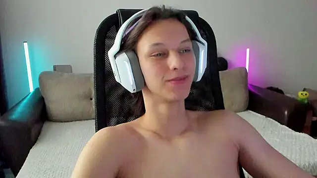 Ostin_meow live sex cam