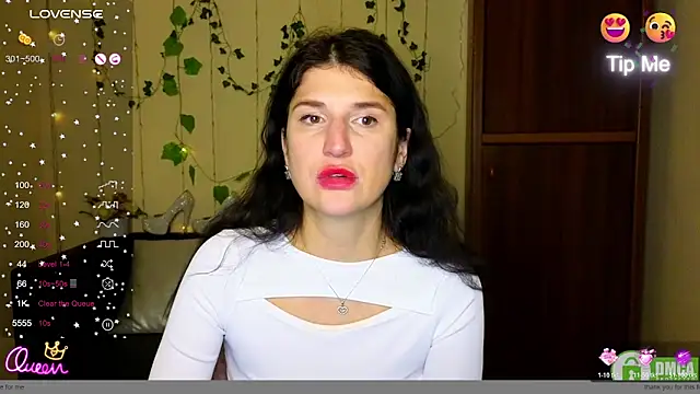 Alianna_Solo_Kisses's cam snapshot