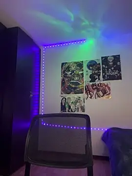 Hinatamoon_ live sex cam