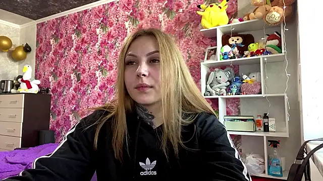 TraciBallena's cam snapshot