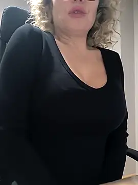 LARACRUZ30 live sex cam