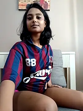 littlemissdevil69 live sex cam