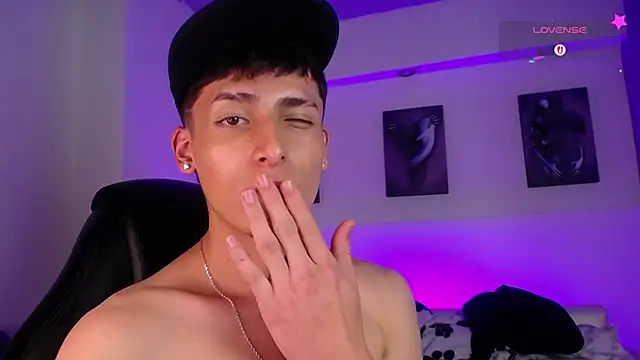 MateoMitchell live sex cam