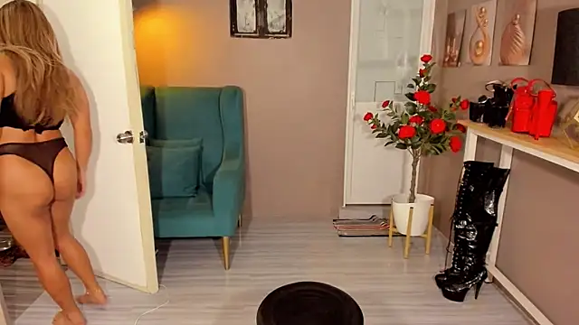 WANTEDCUMBUCKET69 live sex cam