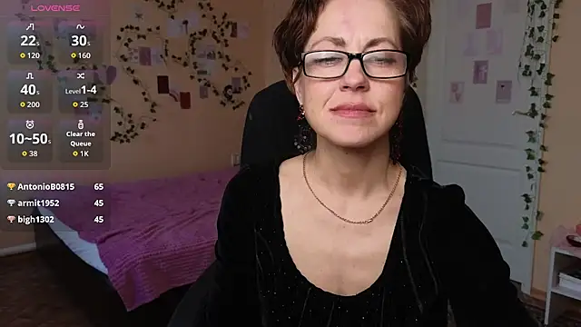 Ronda_Roni live sex cam