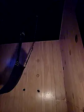 CloudyMuscleBeefy live sex cam